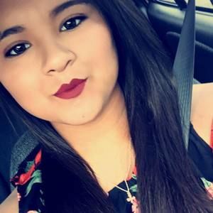 Meet your Posher, Elaina